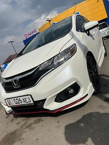 Honda Fit: 2018 г., Автомат, Бензин, Хэтчбэк