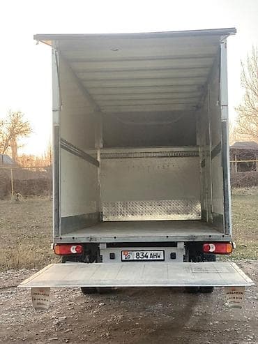 Унаа: Буйрутма берүү Мерседес жүк ташуучу спринтер, Жүк ташуучу жумушчусу менен — 6