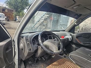 126: Hyundai Porter: 2008 г., 2.5 л, Механика, Дизель, Универсал — 6