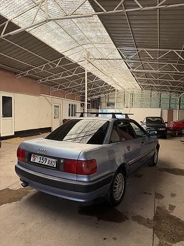 атбашы авто: Audi 80: 1994 г., 2 л, Кол менен иштөөчү, Бензин, Седан — 2