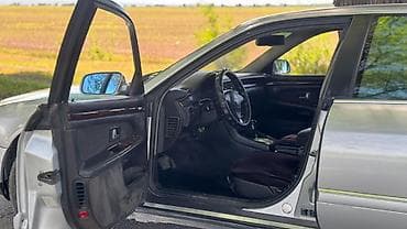 аудио техника: Audi A8: 1999 г., 2.8 л, Автомат, Бензин, Седан — 9