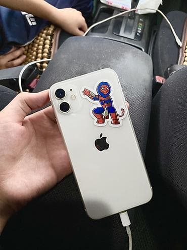 IPhone 11, Б/у, 64 ГБ, Белый, Кабель, 90 %