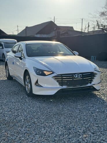 срочно продаю в связи с переездом: Hyundai Sonata: 2020 г., 2 л, Типтроник, Газ, Седан — 3