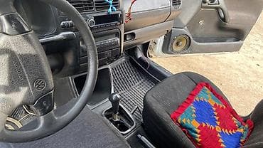 срочно продаю гольф 3: Volkswagen Golf: 1997 г., 1.6 л, Ручные, Бензин, Хэтчбэк — 3