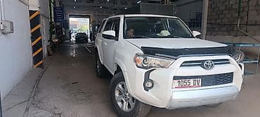 тайота runx: Toyota 4Runner: 2022 г., 4 л, Автомат, Бензин, Внедорожник — 3