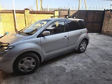 e60 m5: Toyota Ist: 2003 г., Автомат, Бензин, Хэтчбэк — 4