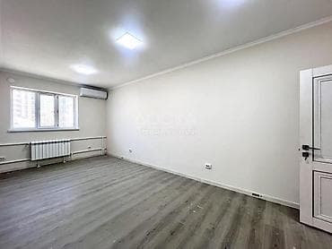 open space: Сдаю Офис 200 кв.м. в аренду в центре Бишкека: - В Золотом квадрате - — 5