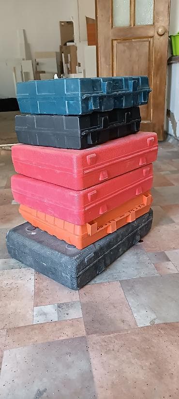 Бакча эмереги: Продаются пустые короба от электро инструментов по 500 сом в идеальном — 2