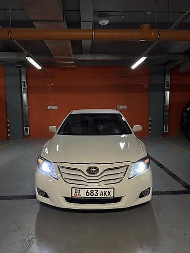 Toyota Camry: 2011 г., 2.5 л, Бензин, Седан
