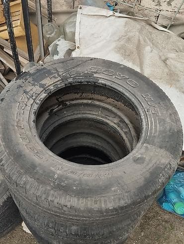 17: Комплект шин Toyo Open Country H/T - Размер: 275/65 R17 продам шины — 2