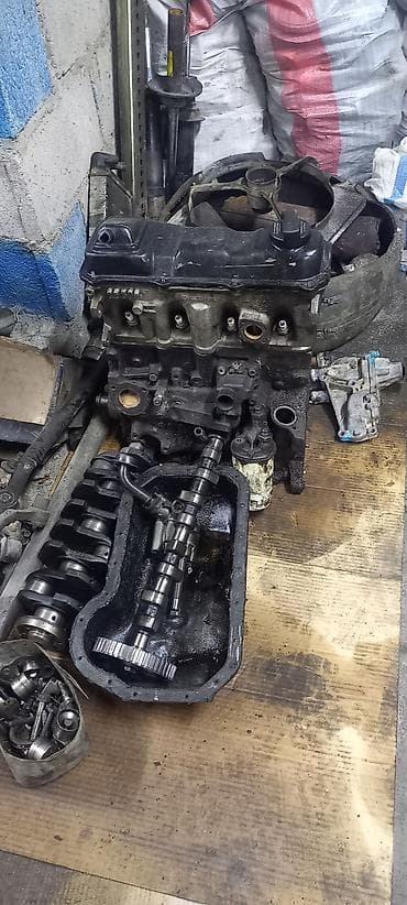 ГБЖ: Запчастька сатылат головка блок поршень каленвал распредвала Двигатель — 1