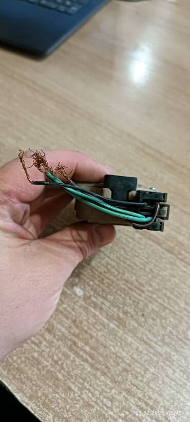 ip камеры speed dome с датчиком температуры: Замок двери Isuzu Б/у, Оригинал, Япония — 1