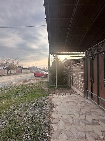 Недвижимость: 8 соток — 4