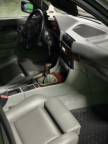 колпак 22 5: BMW 540: 1994 г., 4.4 л, Механика, Бензин — 5