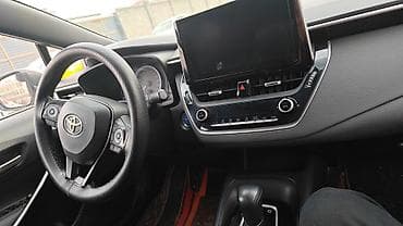 bmw x7 2020: Toyota Corolla: 2019 г., 1.8 л, Гибрид, Седан — 9