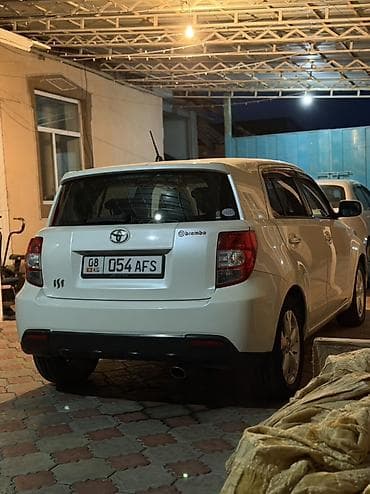 Toyota Ist: 2007 г., Автомат, Хэтчбэк
