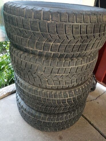 машина ман: Шины 265 / 65 / R 17, Зима, Б/у, Комплект, Внедорожные (АТ/МТ), Firemax — 1