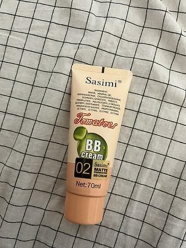 косметичка: BB-крем Sasimi Tomatoes Hydrating Matte, оттенок 02, SPF45 PA++ - — 2