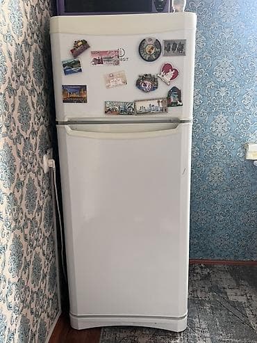 морозильние: Холодильник Indesit, Двухкамерный — 3