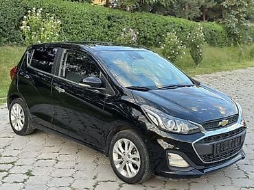 Транспорт: Chevrolet Spark: 2018 г., 1 л, Вариатор, Бензин, Хэтчбэк — 2