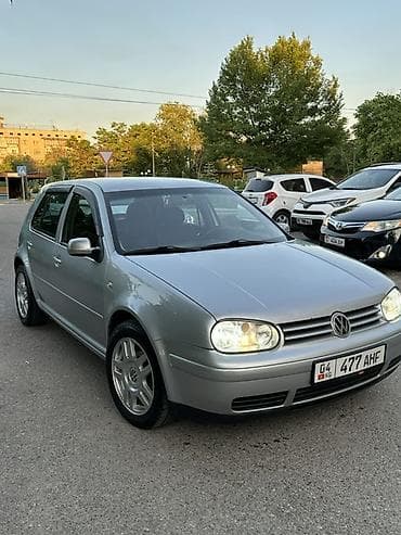 Volkswagen Golf: 2002 г., 1.6 л, Механика, Бензин, Хэтчбэк
