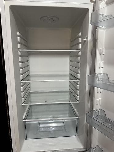 белая сумка: Холодильник Avangard, Двухкамерный — 9