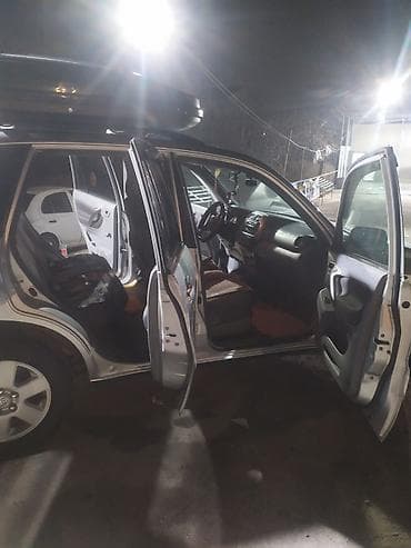 Toyota: Toyota RAV4: 2002 г., Кроссовер — 4