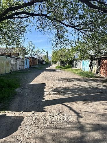 сто гараж: 20 м², Кирпичный — 9