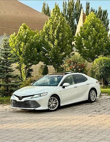 Toyota Camry: 2018 г., 2.5 л, Автомат, Бензин, Седан lalafo.kg да Toyota Camry: 2018 г., 2.5 л, Автомат, Бензин, Седан