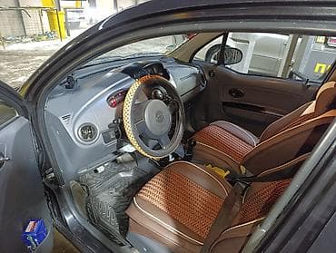 срочно продаю нужны деньги: Daewoo Matiz: 2009 г., 0.8 л, Механика, Бензин, Седан — 2