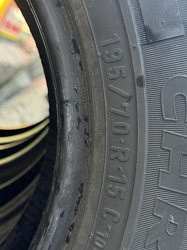 Транспорт: Шины R 15, Б/у, Комплект, Pirelli — 4