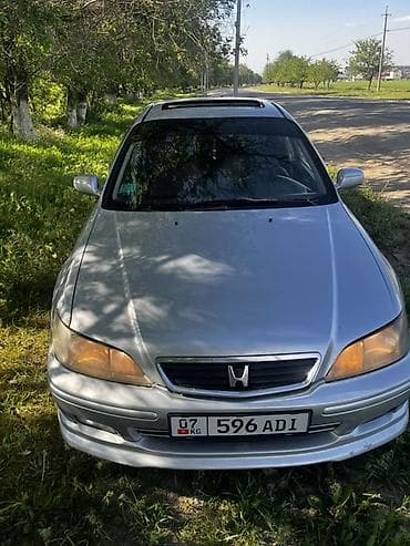 Honda Accord: 1999 г., Механика, Седан