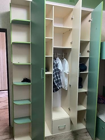 двухэтажную детский кровать: Срочно продается‼️ Детский модульный гарнитур: шкаф + двухъярусная — 4