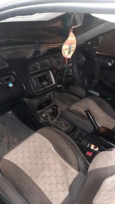 степ ваган: Honda Accord: 2000 г., 2.3 л, Автомат, Универсал — 6