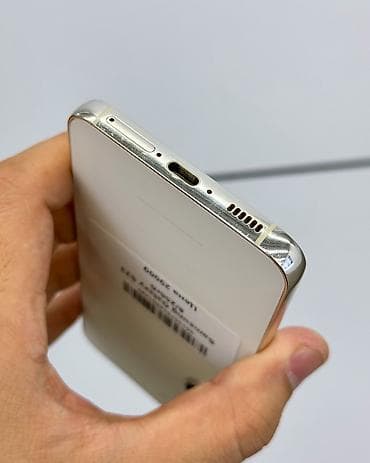 iphone 6 osh: Samsung Galaxy S23, Б/у, 256 ГБ, цвет - Белый, В рассрочку, 1 SIM, eSIM — 4