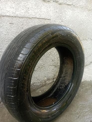Продаю резину 215-60 R16 комплект без латок и шишек стояли на машине