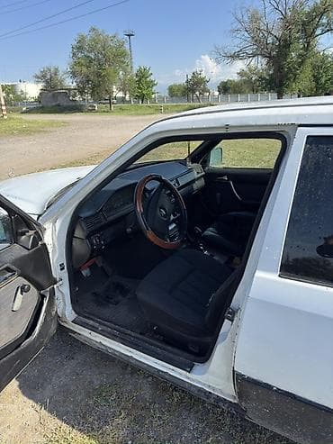 мерседес запчасти бишкек: Mercedes-Benz W124: 1986 г., 2.3 л, Кол менен иштөөчү, Бензин, Седан — 9