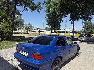 step 2: BMW 3 series: 1991 г., 2.5 л, Механика, Бензин, Седан — 3