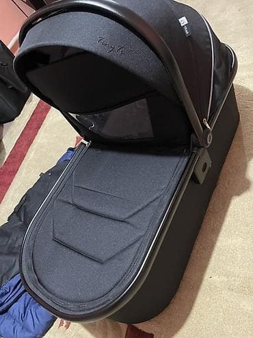 Коляска, цвет - Черный, Б/у