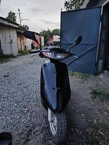 49 куб: Тип скутера Honda, 50 куб. см, Бензин — 2