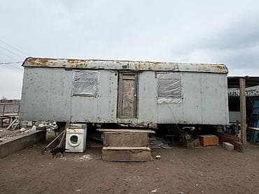 сдаю времянку в лебединовке: Передвижной вагончик-бытовка на шасси Описание: - Металлический — 2