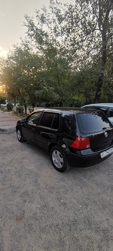 Продажа авто: Volkswagen Golf: 2002 г., 1.6 л, Механика, Бензин, Хэтчбэк — 5