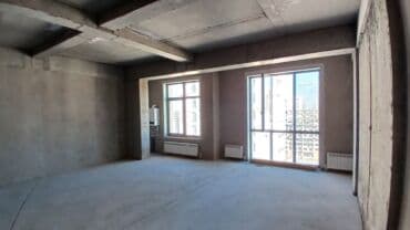 продаю одну комнатную квартиру: 3 комнаты, 137 м², Элитка, 10 этаж, ПСО (под самоотделку) — 7