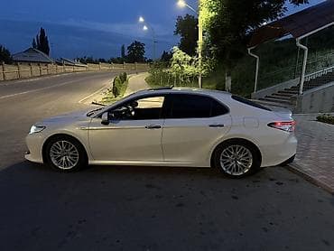 i vtec: Toyota Camry: 2018 г., Гибрид, Седан — 5