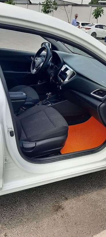 lexus nx 200: Hyundai Solaris: 2017 г., 1.6 л, Автомат, Бензин, Седан — 7