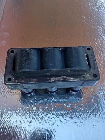 жёсткий сцепка: Катушка зажигания Ford Оригинал — 3