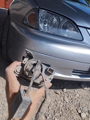 Другой вид противотуманных фар Toyota Б/у, Оригинал — 3