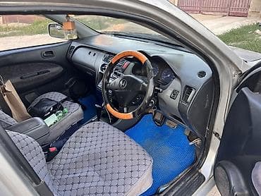 Унаа: Honda HR-V: 1999 г., 1.6 л, Вариатор, Бензин, Кроссовер — 6