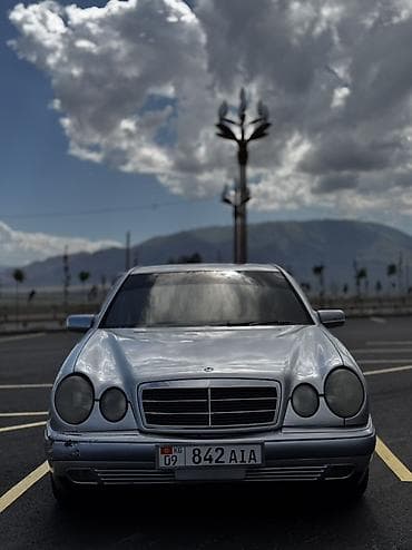 варият машина: Mercedes-Benz E-Class: 1998 г., 2.3 л, Механика, Бензин, Седан — 3