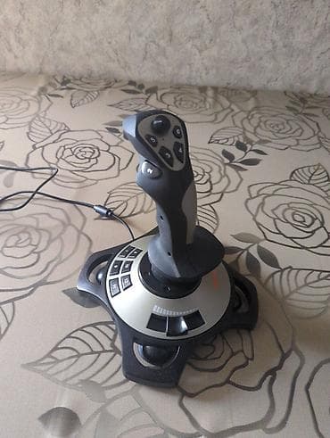 Игровой джойстик для ПК PXN-2113 Pro (проводной)покупали новым